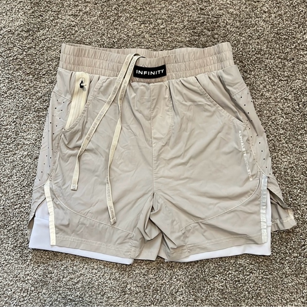 Alphalete Infinity Speed Short 5.5” M